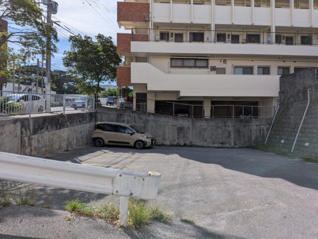 浦添市安波茶　道路拡張予定地